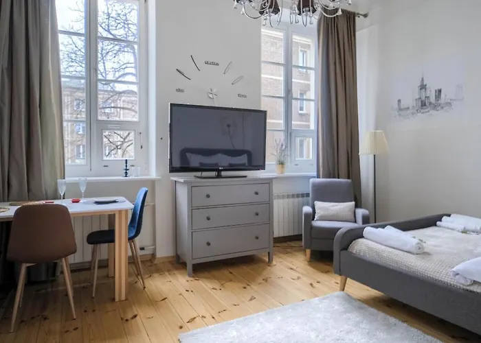 Corolla Nowy Swiat 52 Stare Miasto * Varsovia