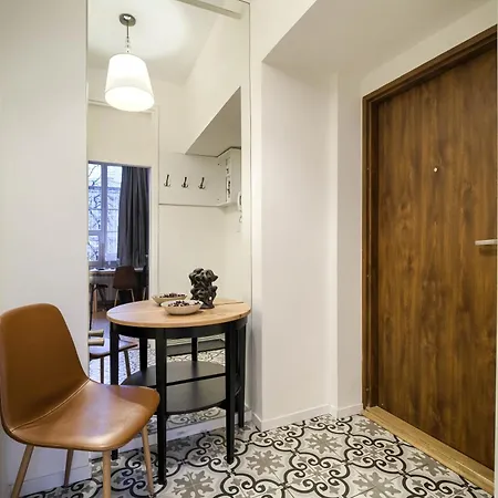 Corolla Nowy Swiat 52 Stare Miasto *